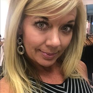 Meet your Posher, Victoria